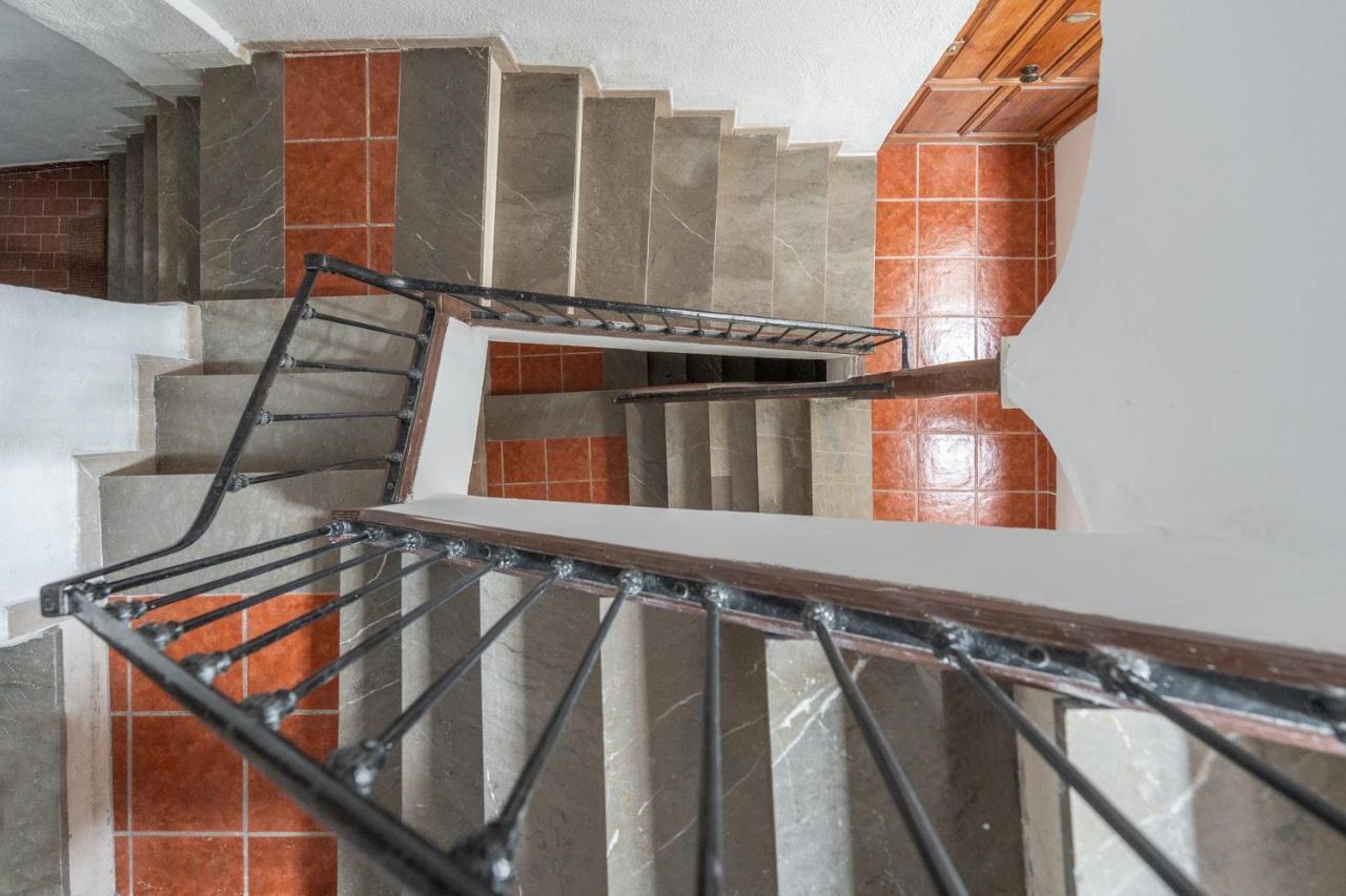 Tuguest Puerta Del Dauro Apartment Granada Eksteriør bilde