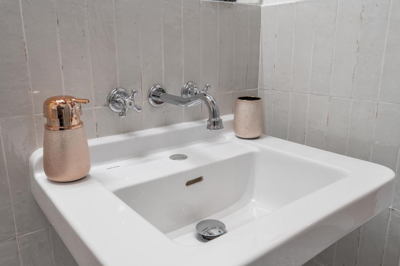 Tuguest Puerta Del Dauro Apartment Granada Eksteriør bilde